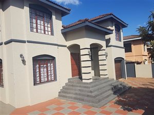5 Bed Apartment in Louis Trichardt
