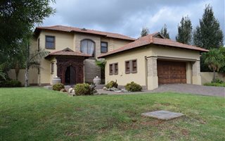 3 Bedroom Cluster in Helderwyk