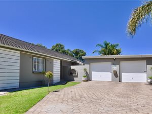 3 Bedroom House in Denver Park
