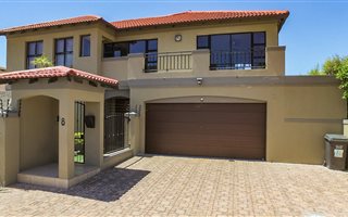 5 Bedroom House in Big Bay
