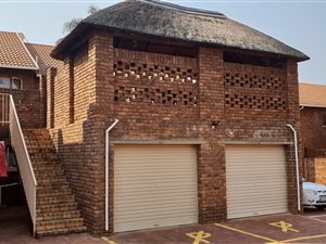 2 Bed Townhouse in Doornpoort and surrounds