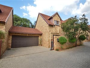 4 Bed Townhouse in Willowbrook