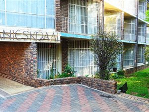 2 Bed Townhouse in Alberton