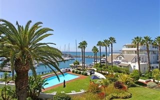 2 Bedroom Apartment in Mouille Point