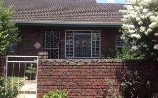 3 Bedroom Townhouse in Clarendon