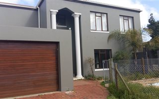 3 Bedroom House in Sunset Beach