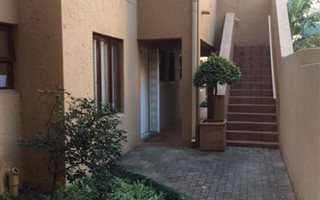 2 Bedroom Apartment in Melrose Estate