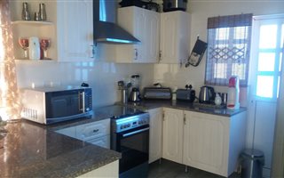2 Bedroom House in Highgate