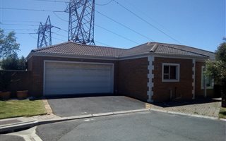 3 Bedroom House in D Urbanvale
