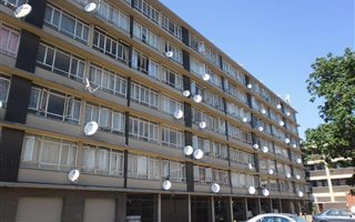 1 Bedroom Apartment in Eloffsdal