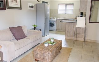 2 Bedroom Apartment in Erasmuskloof