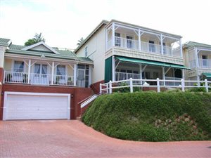 3 Bed Duplex in Mt Edgecombe Estate 1 & 2