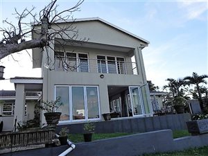 4 Bed House in Manaba