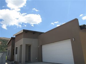 3 Bed House in Geelhoutpark
