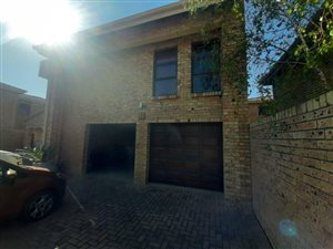 5 Bed Townhouse in Secunda