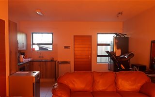 2 Bedroom Duplex in Heatherview