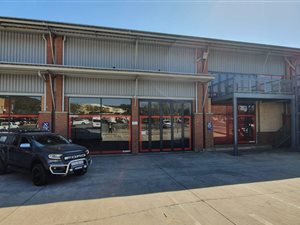 1376 m² Industrial space in Annlin