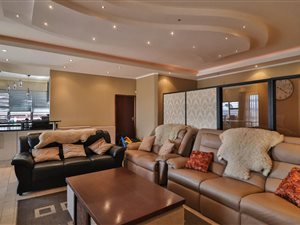 7 Bed House in Sydenham