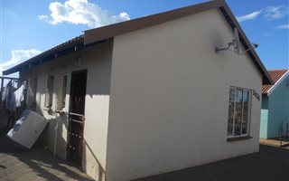 2 Bedroom House in Boitekong