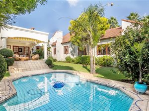 4 Bedroom House in Dainfern Ridge