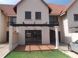 3 Bed Townhouse in Lydenburg