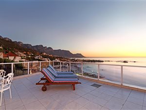 3 Bed Apartment in Clifton