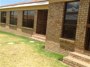 3 Bed Townhouse in Ladybrand