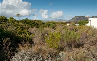 588 m² Land available in Arabella Country Estate