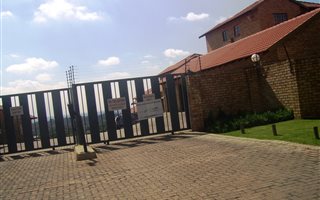 2 Bedroom House in Meyersdal