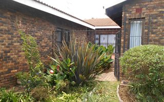 3 Bedroom Townhouse in Northcliff