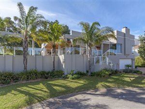 5 Bed House in La Sandra