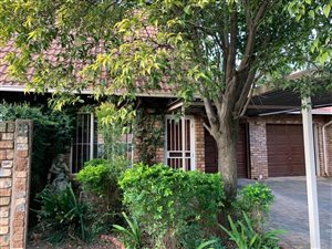 2 Bed Townhouse in Wapadrand