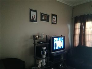 2 Bed House in Eric Dodd