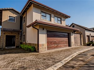 4 Bed House in Mzingazi Golf Estate