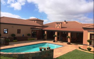 5 ha Farm in Vredenburg