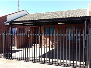 2 Bedroom House in Laurie Dashwood Park