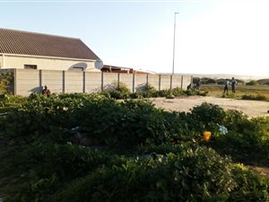 240 m² Land available in New Macassar Village