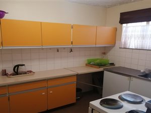 2 Bed Flat in Vanderbijlpark CE2