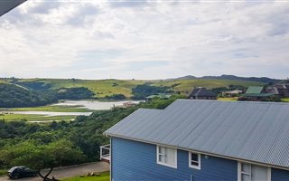 4 Bedroom House in Morgans Bay