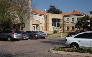 129 m² Office Space in Ferndale