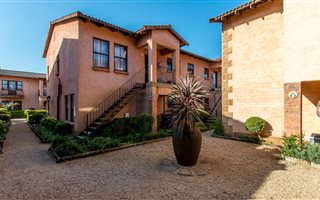 2 Bedroom Townhouse in Hillcrest Central