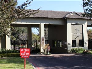 2 Bed Apartment in Cedar Hills Private Estate