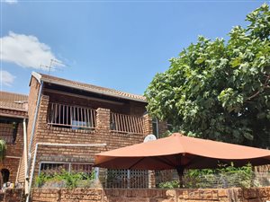 2 Bed Townhouse in Doornpoort and surrounds