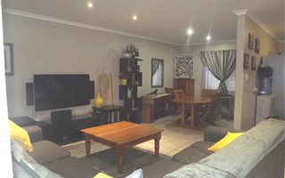 3 Bedroom Townhouse in Lorraine
