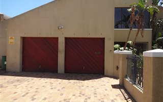 3 Bedroom House in West Beach