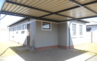 3 Bedroom House in Andeon AH