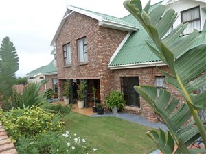 5 Bed House in Reebok
