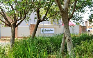 2 Bedroom Duplex in Hazeldean (Silverlakes Surroundings)