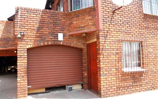 2 Bedroom Duplex in Forest Hill