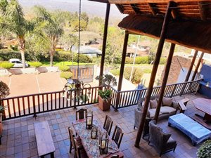 17 Bed House in Rietfontein